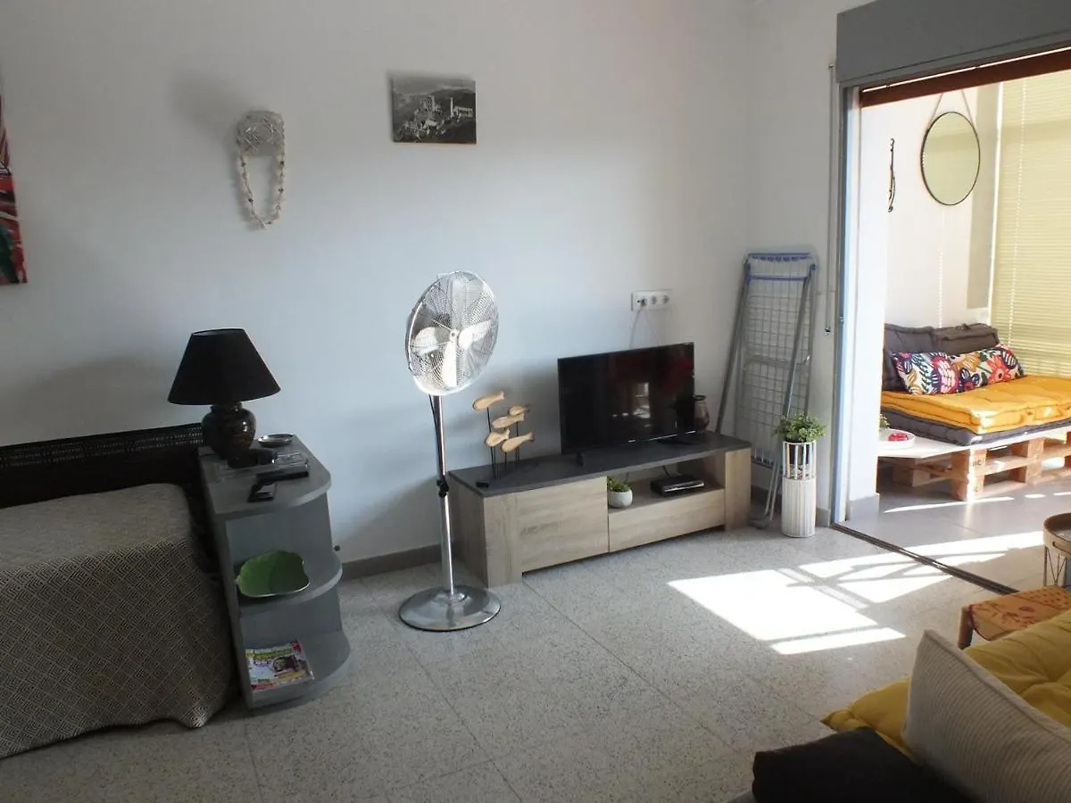 Apartamento Cerca De La Playa Con Terraza Y Parking En Roses, Costa Brava - Es-204-55 0*, Roses Spain