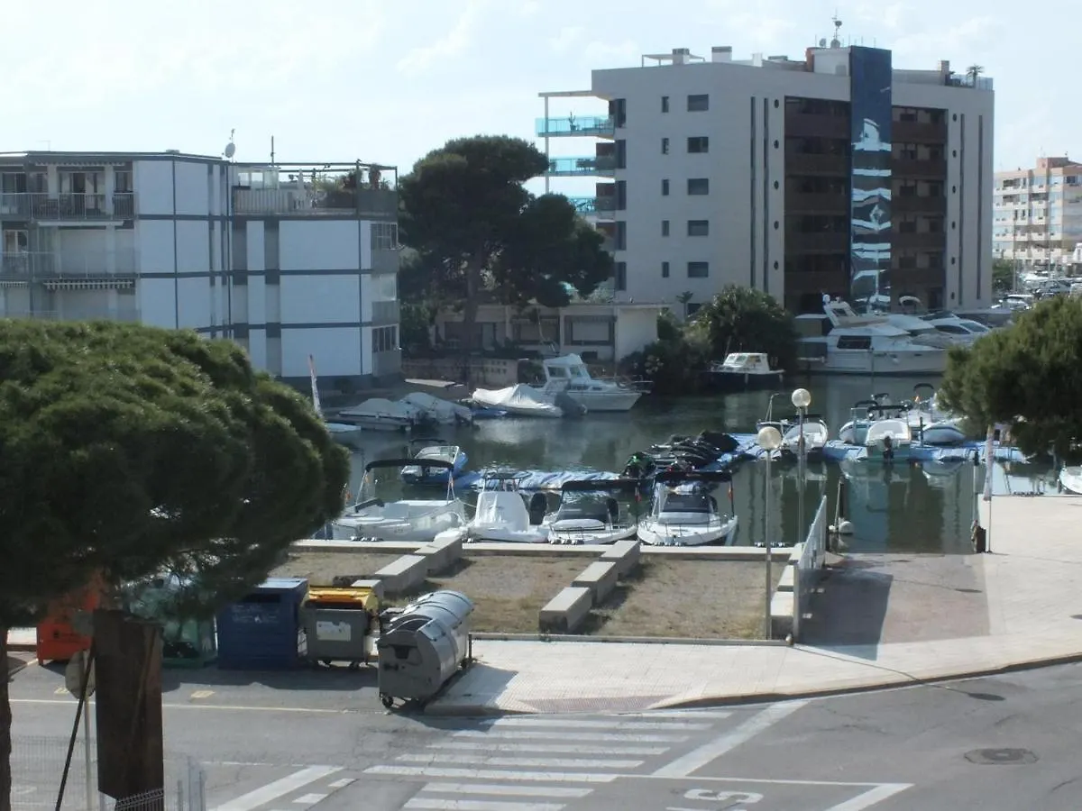 Apartamento Cerca De La Playa Con Terraza Y Parking En Roses, Costa Brava - Es-204-55 Apartment Roses
